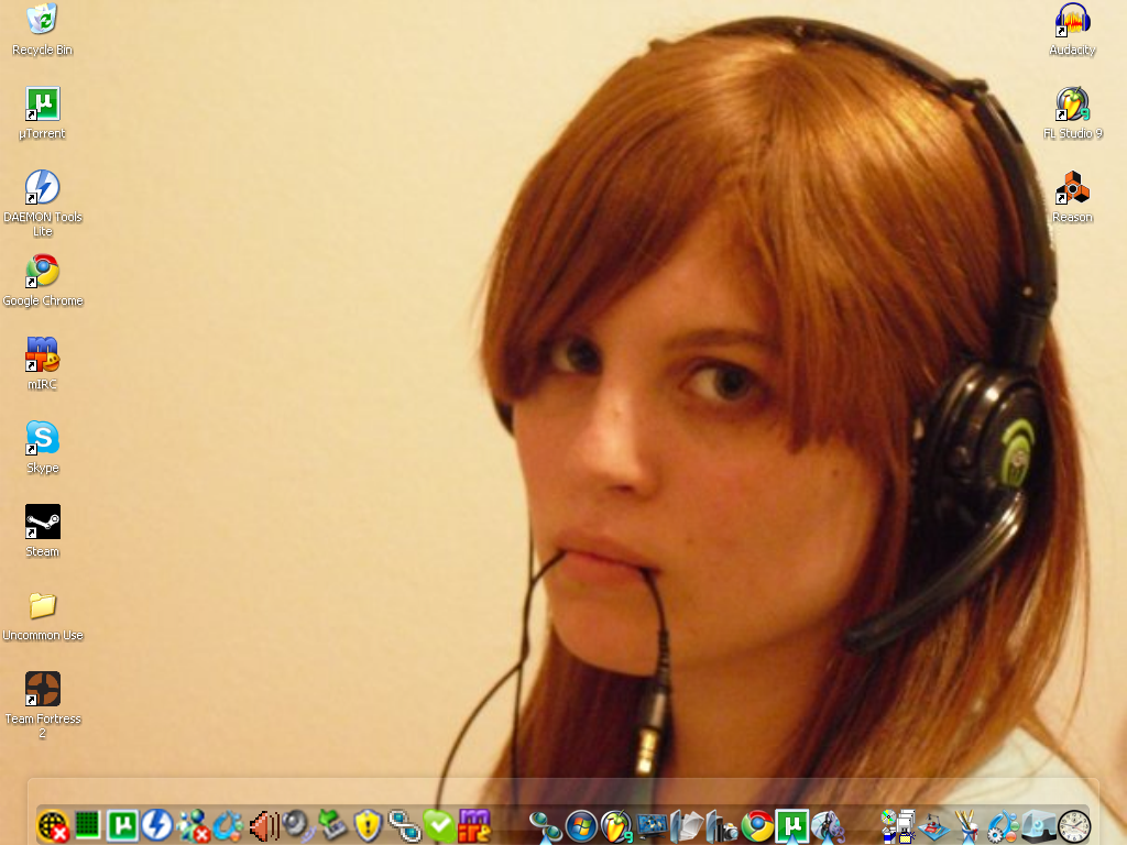 deskk.PNG