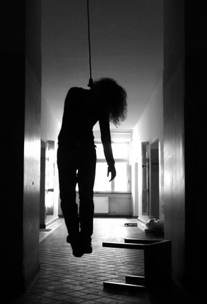 suicide_hanging_by_captainbonedaddy_g1aBf_5453[1].jpg