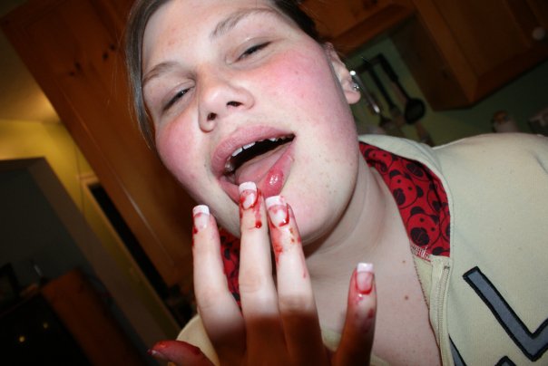 virals gf now eats period.jpg